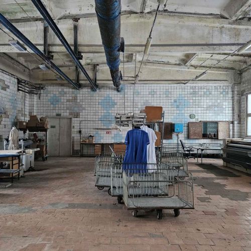 Изолированное помещение с инв.№320/D-36945 общей площадью 420,9 кв.м., наименование – механическая прачечная.,  расположенный по адресу: Гомельская обл., Жлобинский р-н, г. Жлобин, ул. Волкова, 1-7.
