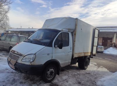 Автомобиль ГАЗ 2747 11, 2003 года выпуска, находящийся по адресу: г. Гомель, ул.Могилевская,1а.